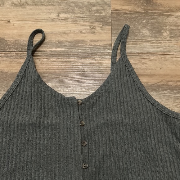 AEO olive button tank top NWT - Picture 2 of 10